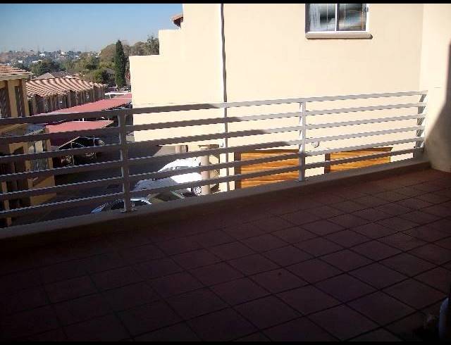 0 BEDROOM PROPERTY TO RENT IN BEDFORD GARDENS